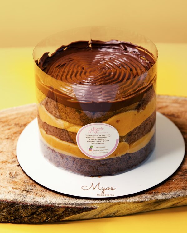 Torta de Chocolate con Maracuyá Ibagué